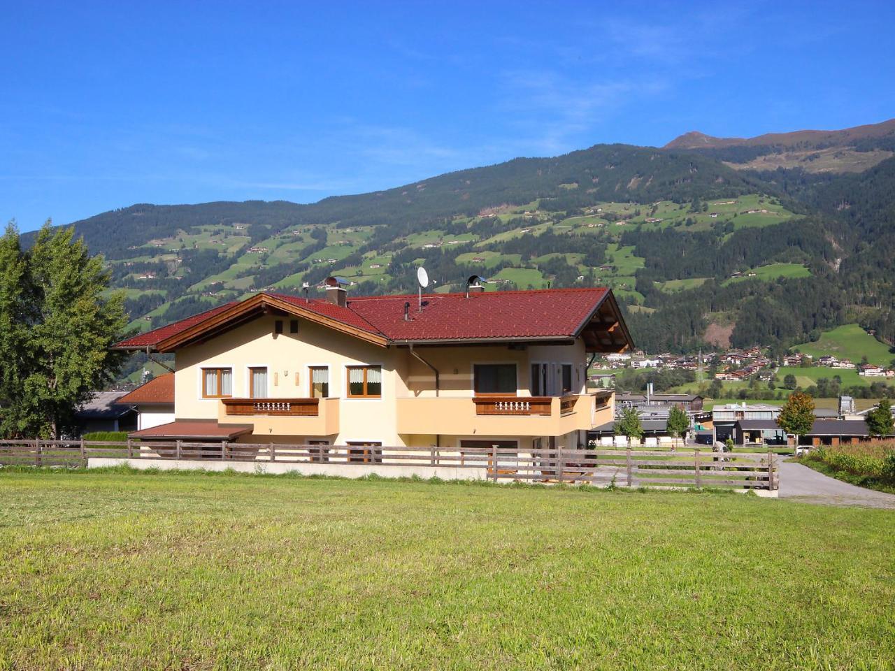 Apartment Christian By Interhome Fugen Bagian luar foto